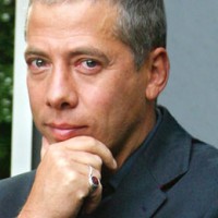 Аркадий Новиков