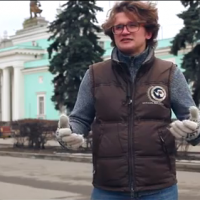 И рублем, и делом. Москвичей спросили о благотворительности